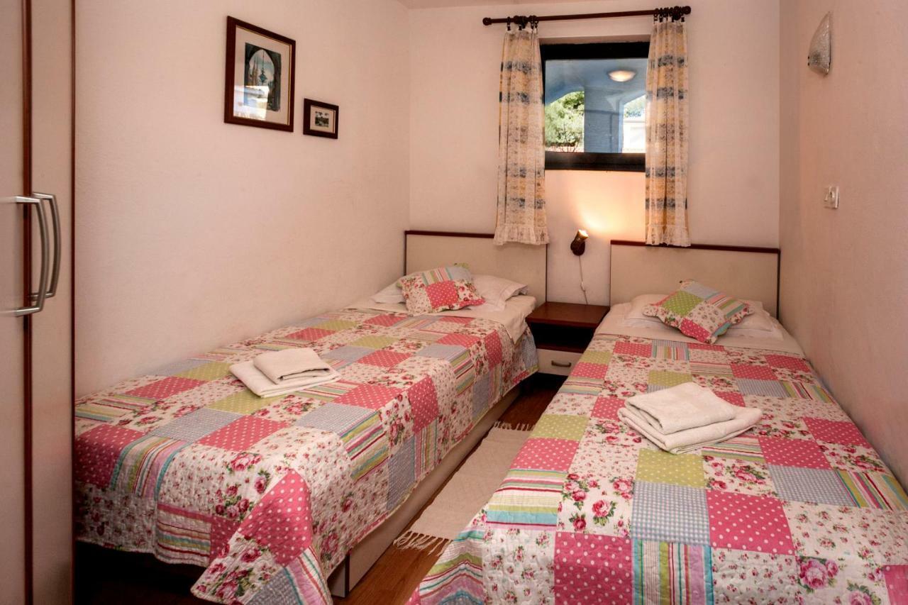 Villa Carolina Tar-Vabriga Ngoại thất bức ảnh